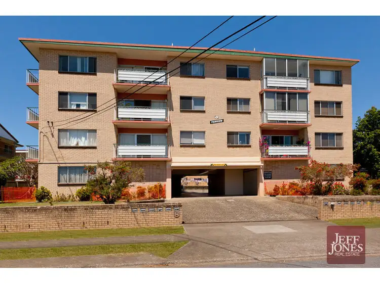 2/8 Regina Street, Greenslopes QLD 4120
