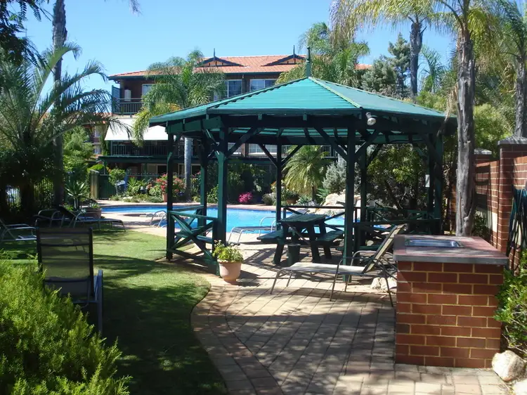 2/64 Moondine Drive, Wembley WA 6014