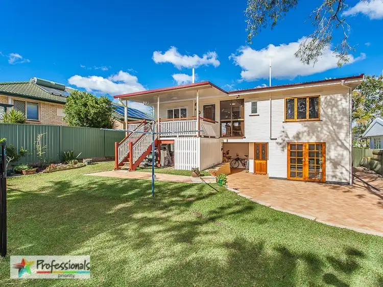 8 Warringah Street, Everton Park QLD 4053