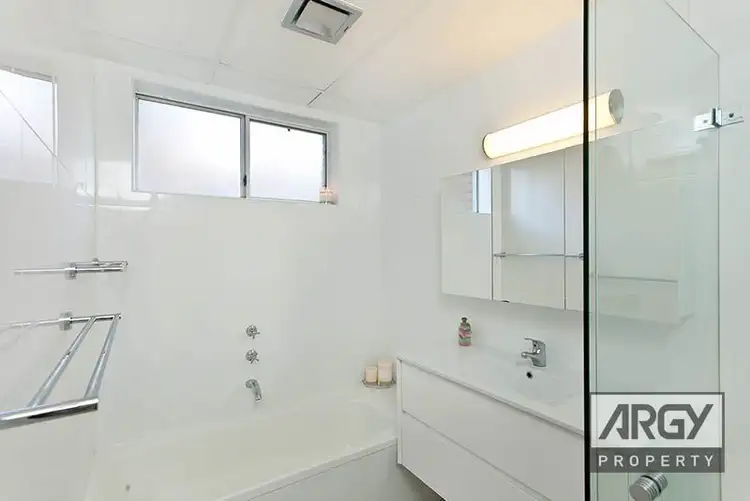 Fifth view of Homely unit listing, 3/10-14 Hampton Court Road, Carlton NSW 2218