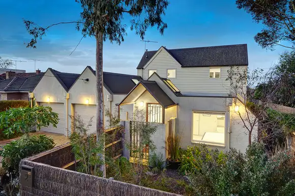 2 Queens Road, Newtown VIC 3220