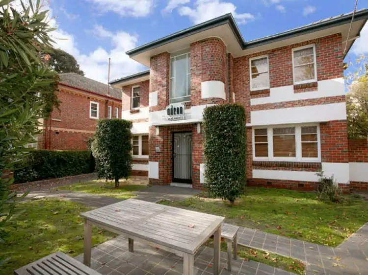 3 Lansdowne Road, St Kilda East VIC 3183