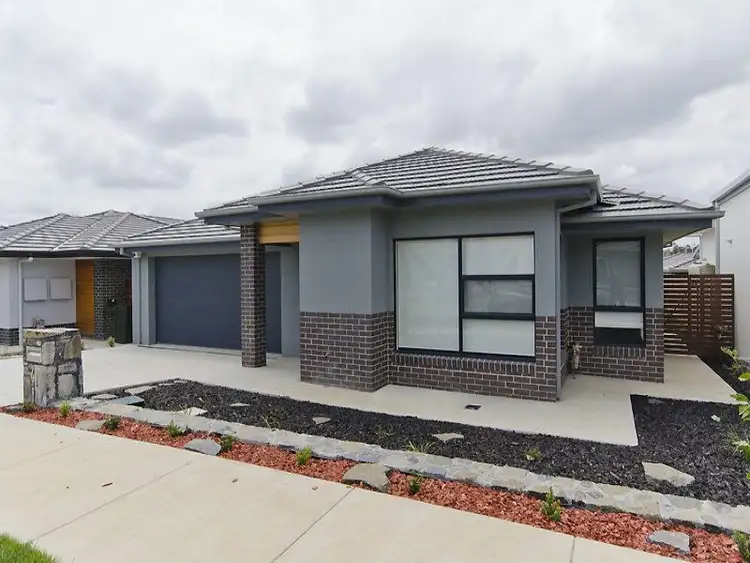 4 Maranunga Crescent, Crace ACT 2911