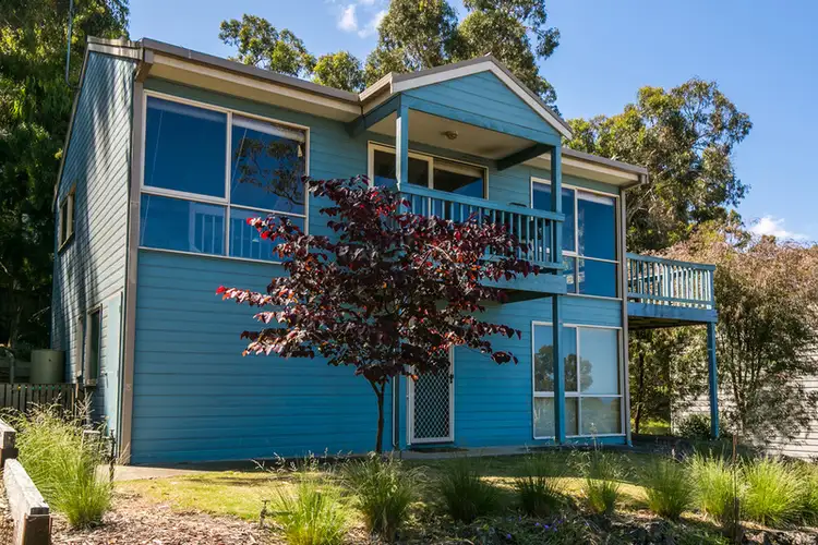 16 Normanby Terrace, Lorne VIC 3232