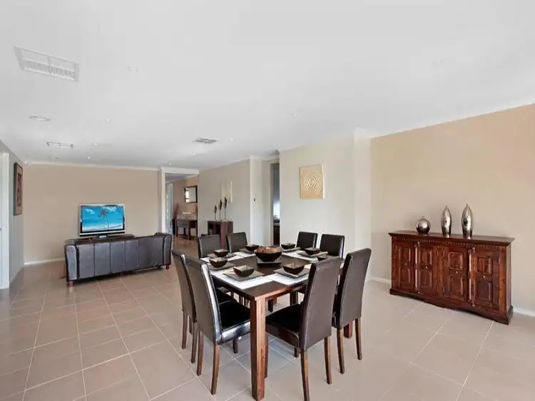 Fifth view of Homely house listing, 14 MANDALAY CIRCUIT, Beveridge VIC 3753