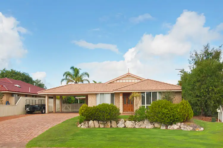 26 Kingfisher Boulevard, Broadwater WA 6280