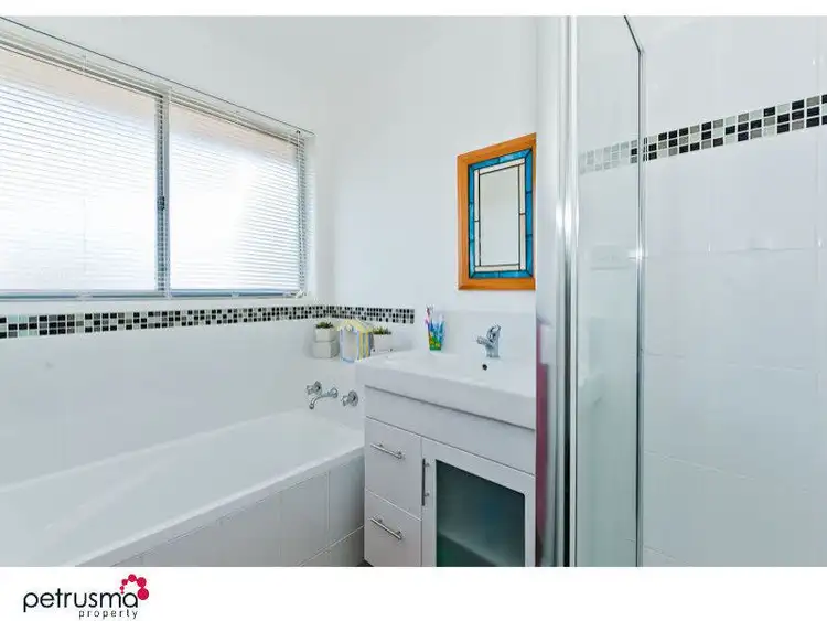 Fifth view of Homely house listing, 2 Darville Court, Blackmans Bay TAS 7052