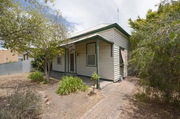 18 McPherson Street, Horsham VIC 3400