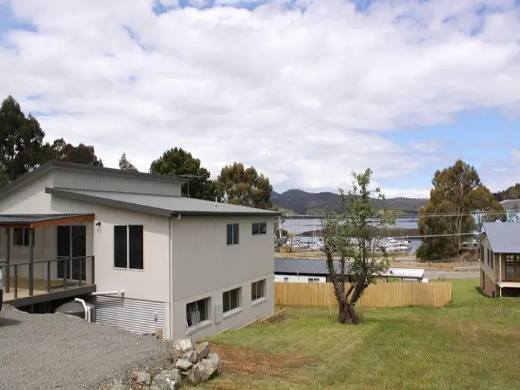 12 Crooke Street, Port Huon TAS 7116