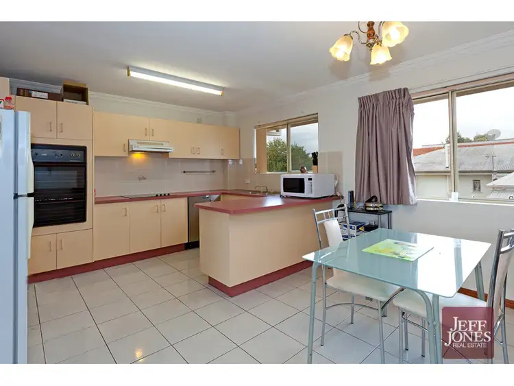 Fifth view of Homely unit listing, 4/18 Vine Street, Greenslopes QLD 4120