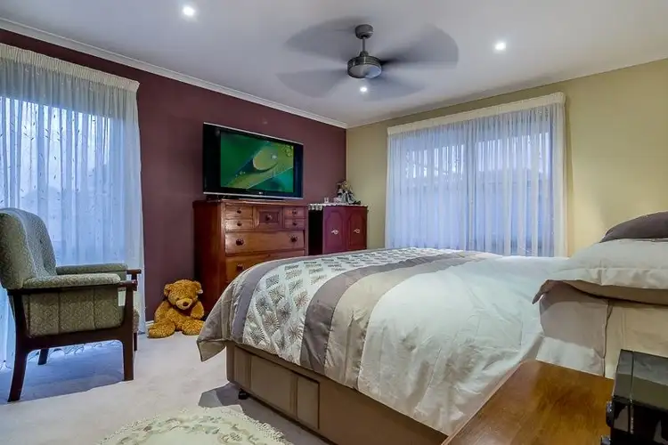 Sixth view of Homely house listing, 2 Boormani Court, Koo Wee Rup VIC 3981