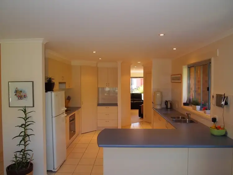 Fourth view of Homely townhouse listing, 6/27 Toorak Road, Bright VIC 3741