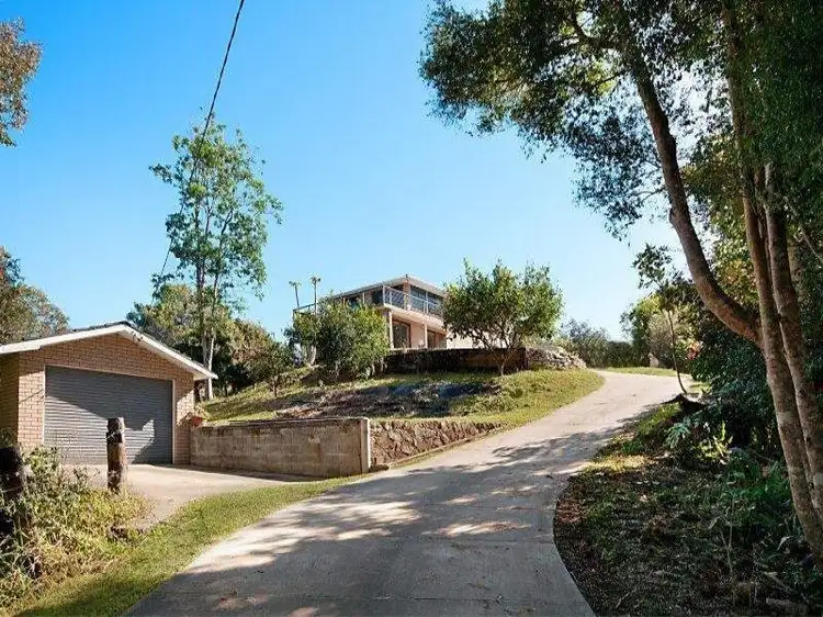 124 Beach Road, Broken Head NSW 2481