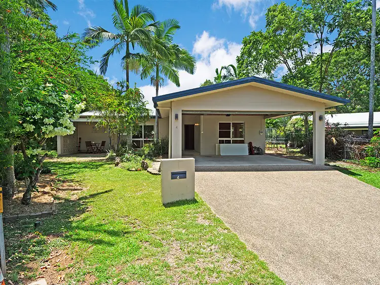 4 Melinga Close, Caravonica QLD 4878