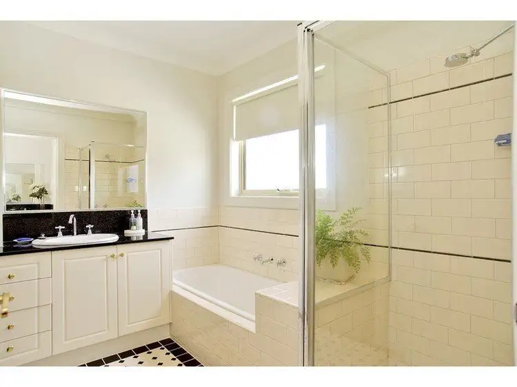 Sixth view of Homely house listing, 1/90 Calvert Street, Hamlyn Heights VIC 3215