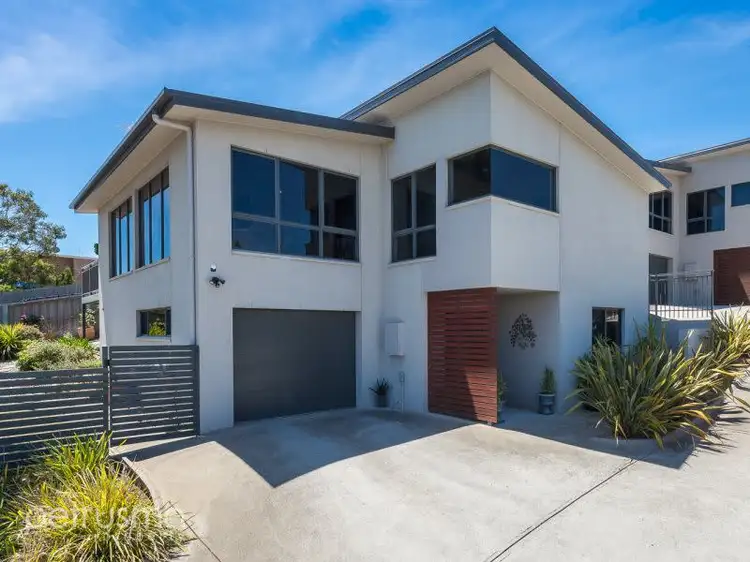 Main view of Homely unit listing, 1/672 Oceana Drive, Tranmere TAS 7018