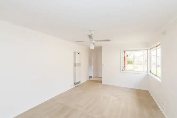 Second view of Homely house listing, 27 Felstead Avenue, Horsham VIC 3400