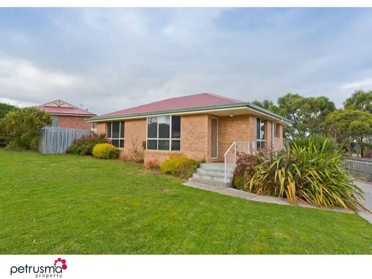 1/13 Freesia Crescent, Kingston TAS 7050
