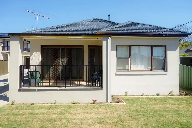 8 Roland Avenue, Liverpool NSW 2170