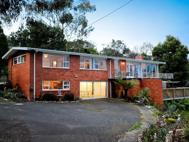 1 Atunga Street, Taroona TAS 7053