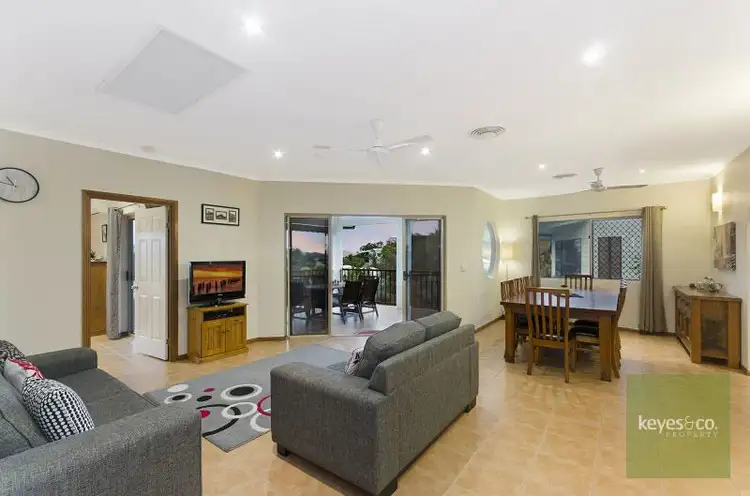 Fourth view of Homely house listing, 2 Kensington Court, Castle Hill QLD 4810