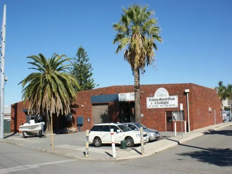 94 Thompson Road, North Fremantle WA 6159