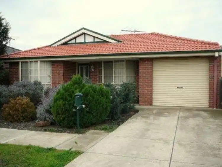 15 Douglas Court, Altona Meadows VIC 3028