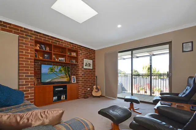 Seventh view of Homely house listing, 10 Eckford Way, Duncraig WA 6023