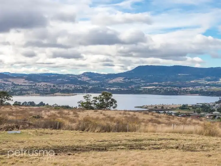 25 Christopher Close, Granton TAS 7030