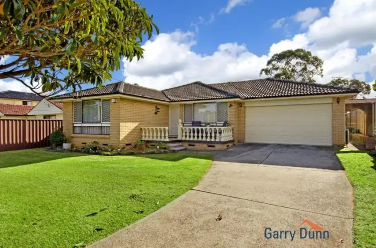 48 Stewart Ave, Hammondville NSW 2170