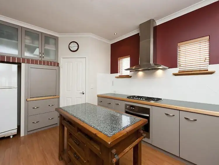 Fifth view of Homely house listing, 4 Satinwood Court, Thornlie WA 6108