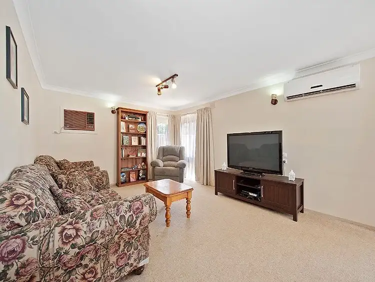 Fifth view of Homely house listing, 4 Ivy Way, Para Hills West SA 5096