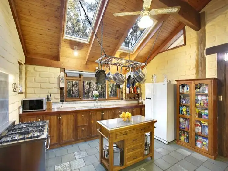 Sixth view of Homely house listing, 14 VISTA COURT, Heathcote Junction VIC 3758