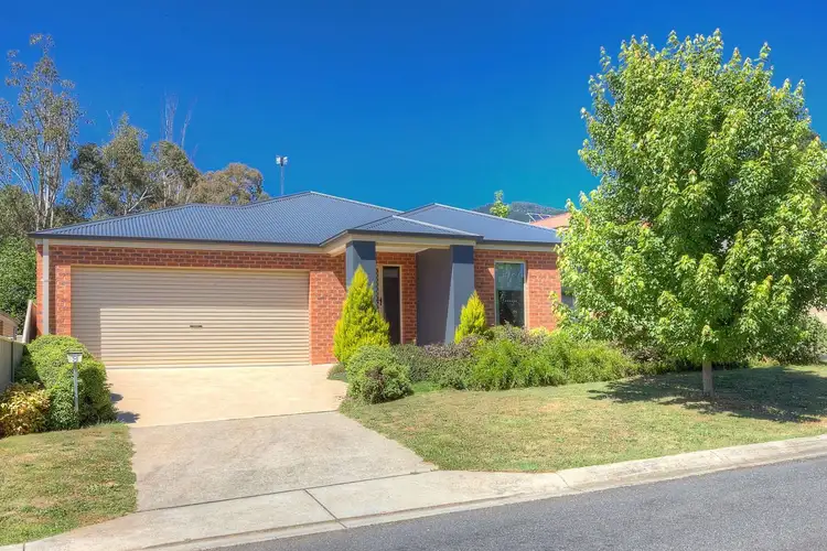 9 Three Peaks Rise, Bright VIC 3741