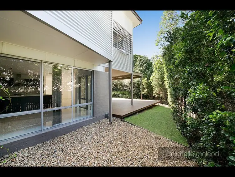Second view of Homely house listing, 5 Lomandra Place, Chapel Hill QLD 4069