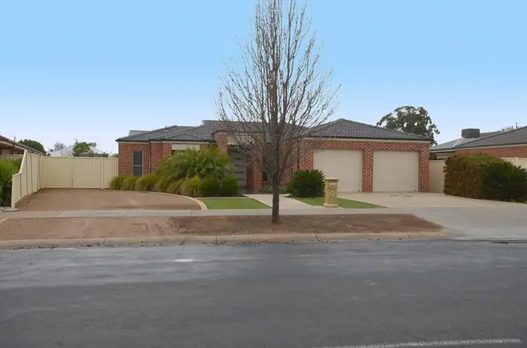 51 Hillary Street, Horsham VIC 3400