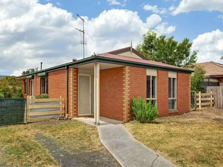 7 CONABERE COURT, Broadford VIC 3658