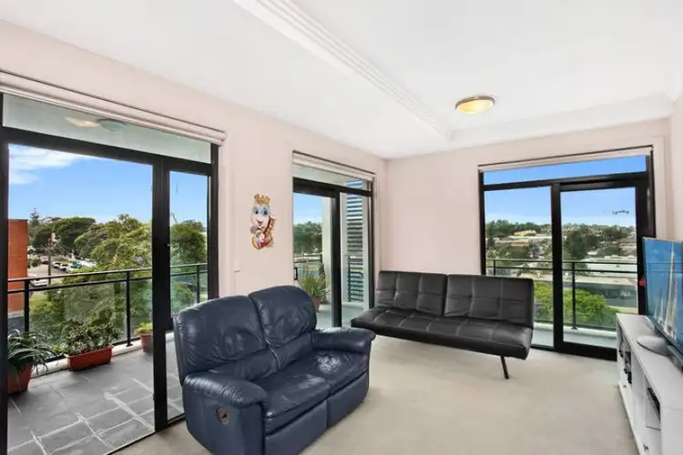 Second view of Homely apartment listing, 21/2 Underdale Lane, Meadowbank NSW 2114