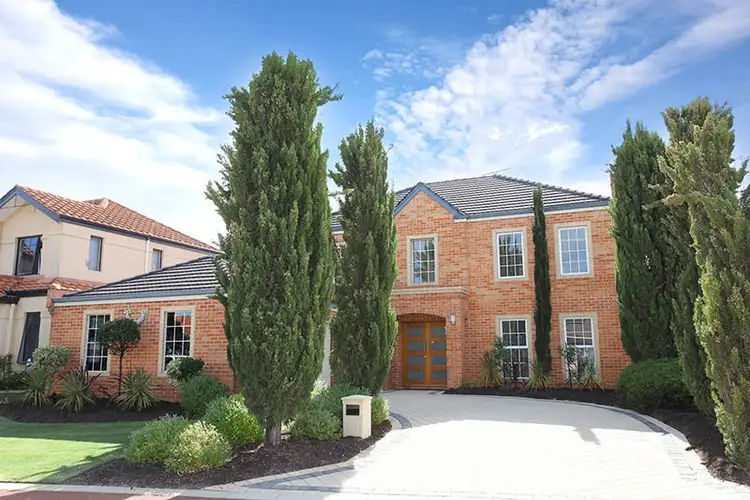11 Bronzewing Loop, Wembley WA 6014