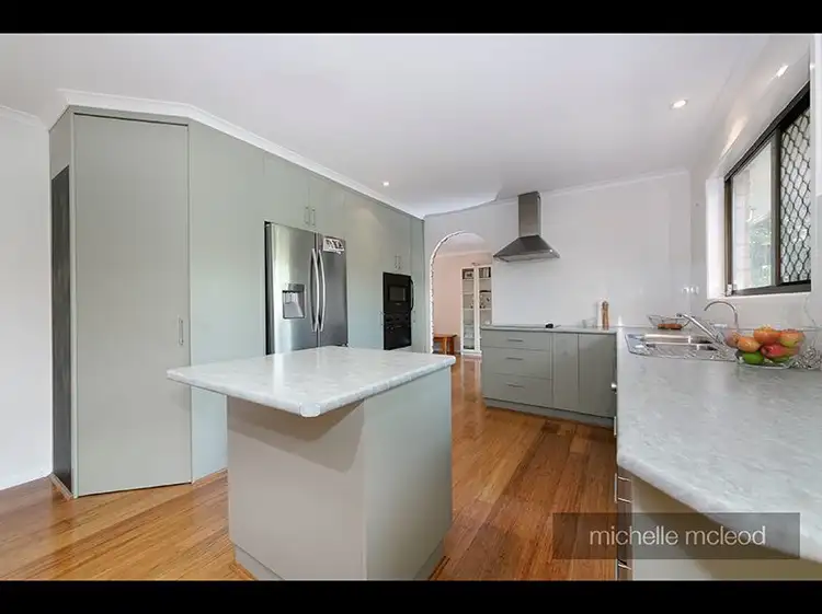 Sixth view of Homely house listing, 4 Bynoe Close, Chapel Hill QLD 4069