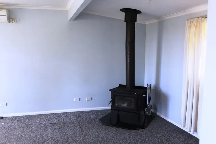 Fifth view of Homely house listing, 2 Nuralda Place, Cooma NSW 2630