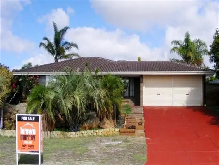 11 Bottlebrush Drive, Thornlie WA 6108