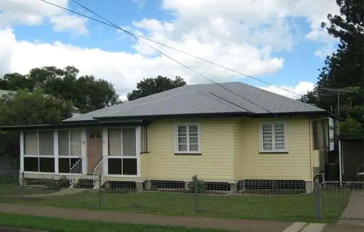 127 Blackstone Road, Silkstone QLD 4304