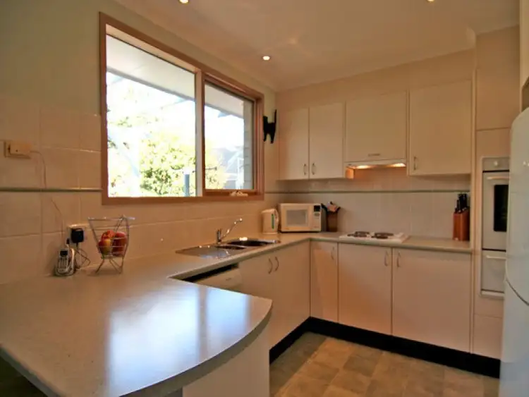 Sixth view of Homely townhouse listing, 8 Lazar Place, Chapman ACT 2611