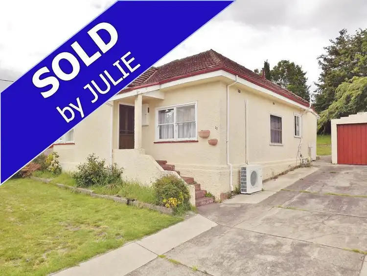 22 Bayley Street, Moe VIC 3825
