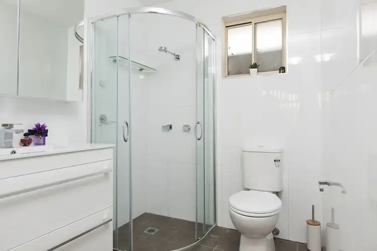 Fourth view of Homely house listing, 4 Huxley Drive, Horsley NSW 2530