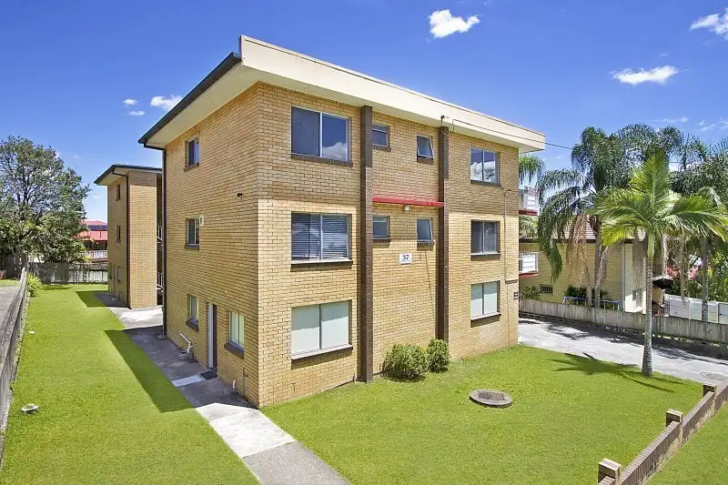 Main view of Homely unit listing, 4/37 Thomas Street, Greenslopes QLD 4120