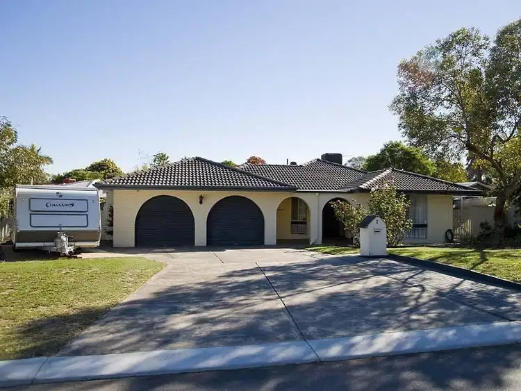 Second view of Homely house listing, 2 Aldworth Crescent, Gosnells WA 6110