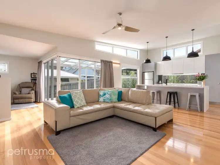 Third view of Homely unit listing, 2/8 Milford Street, Lindisfarne TAS 7015