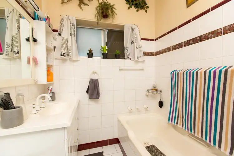 Fifth view of Homely house listing, 7 Cooinbil Crescent, Kooringal NSW 2650